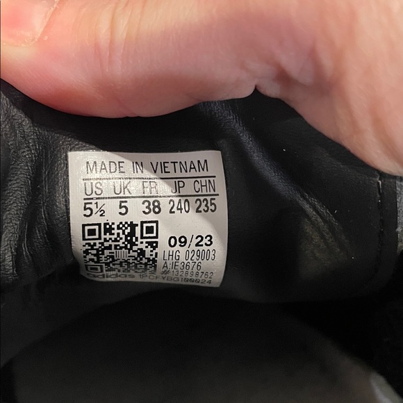 Adidas Samba Sneakers - Picture 8 of 8